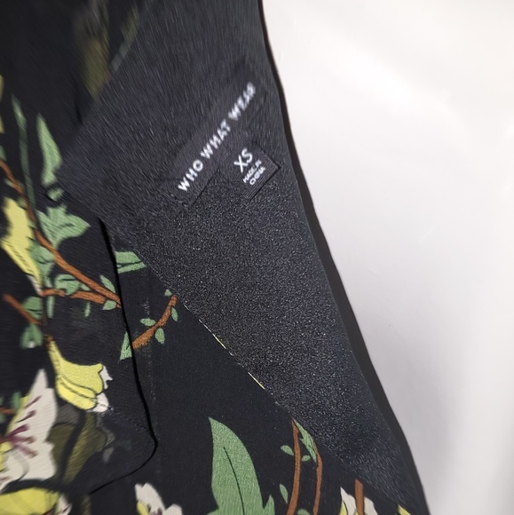 Dress - Picture 3 of 4